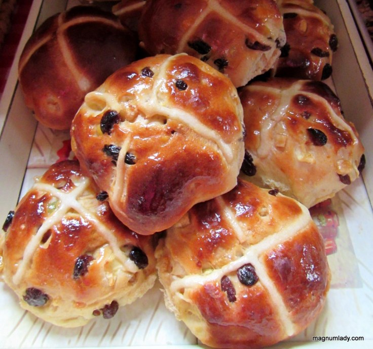 Hot cross buns