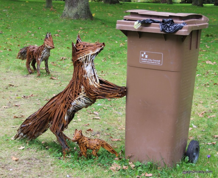 Fox sculpture