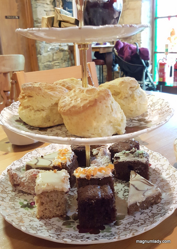 Bloomin' Fabulous Vintage Tea Parties